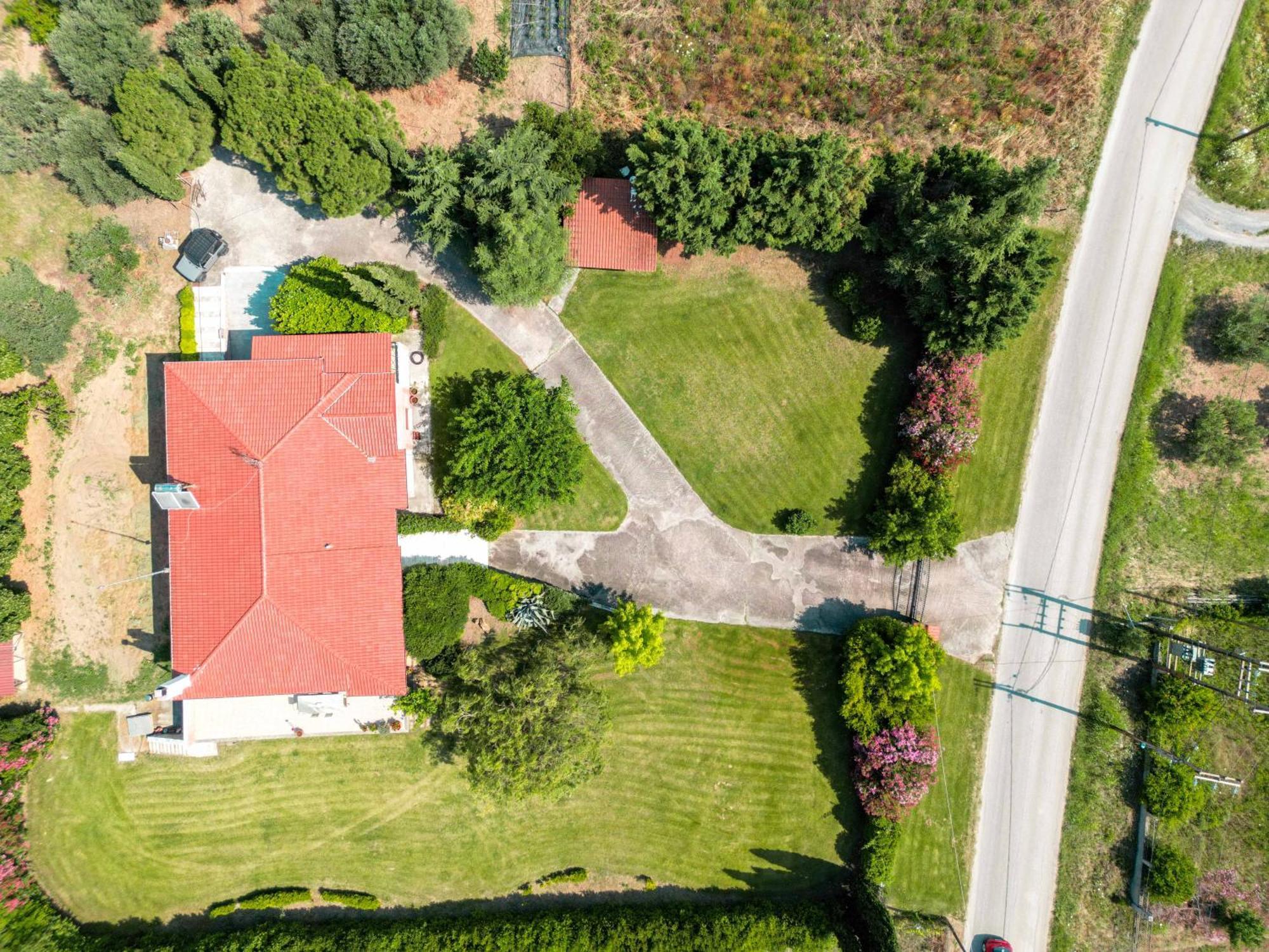 Villa Bougainvillea Epanomí Exterior foto